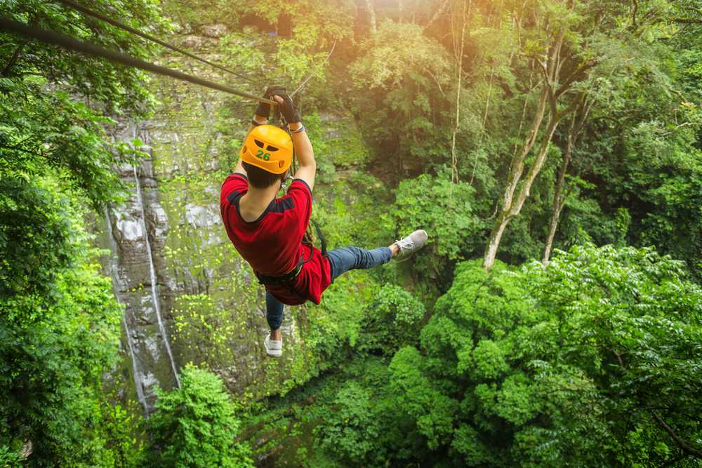 Best Time to Zip Line in Seychelles: A Seasonal Guide